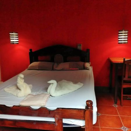 Hostal Casa Ivana León Eksteriør bilde