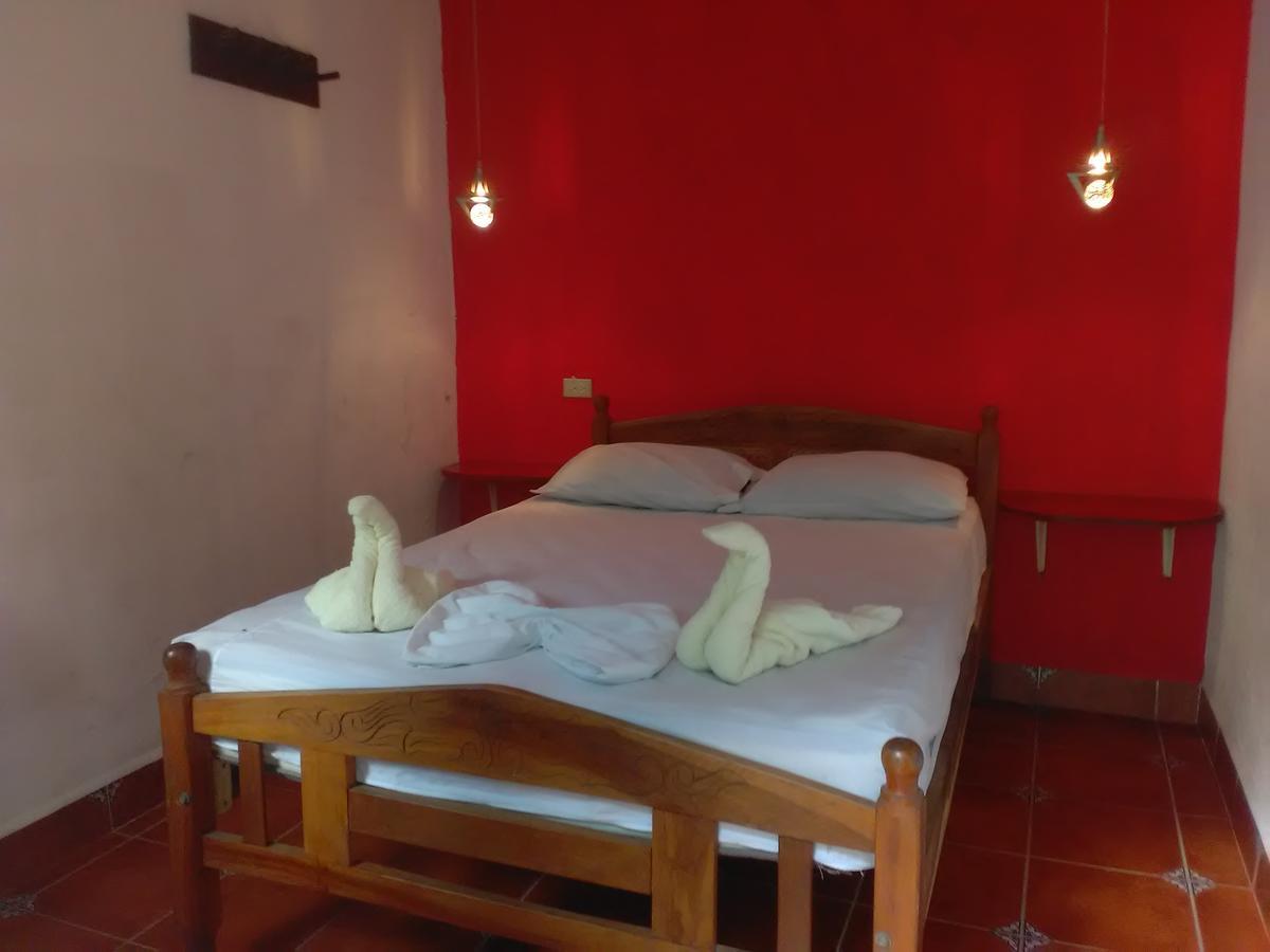 Hostal Casa Ivana León Eksteriør bilde