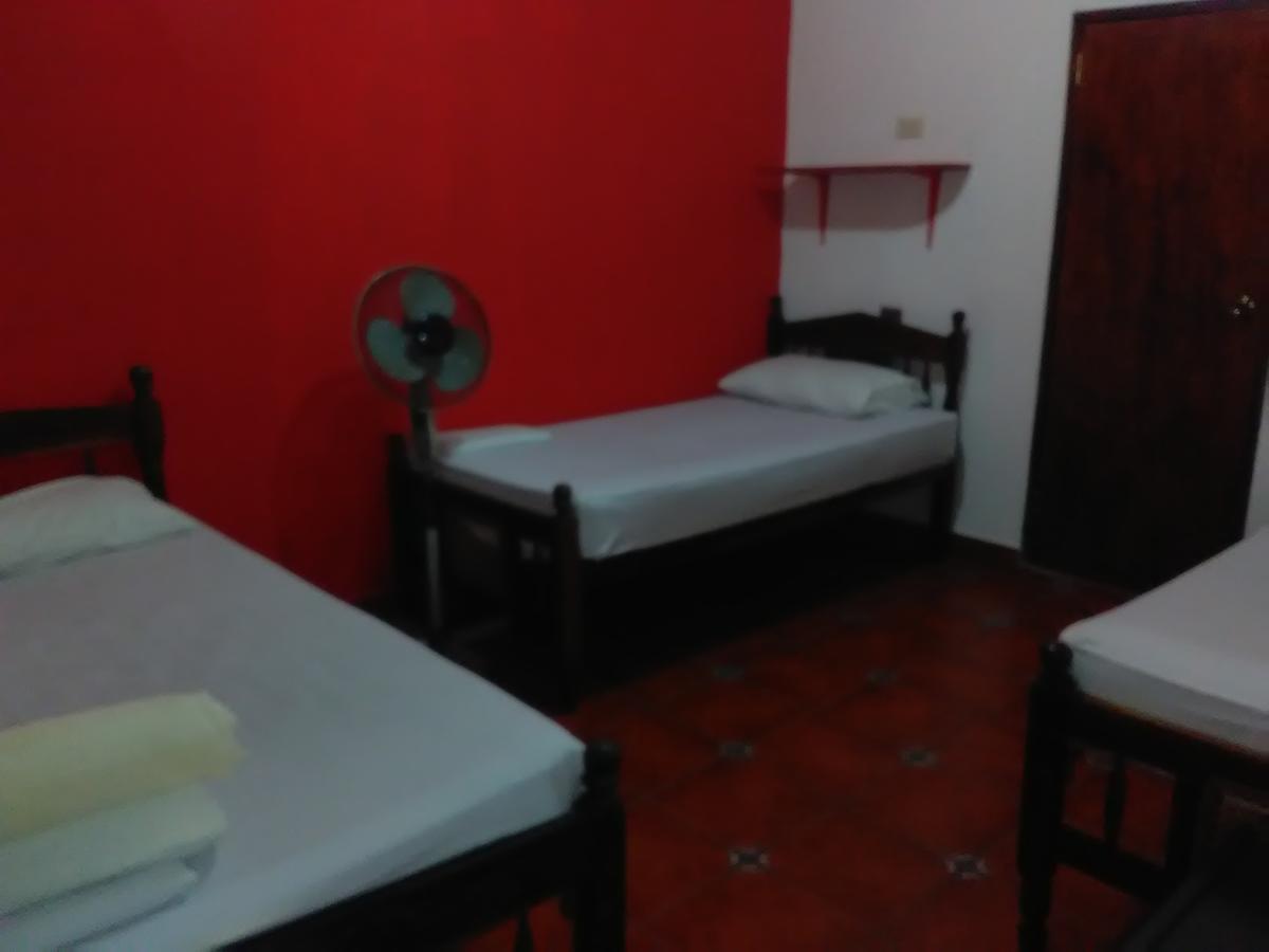 Hostal Casa Ivana León Eksteriør bilde