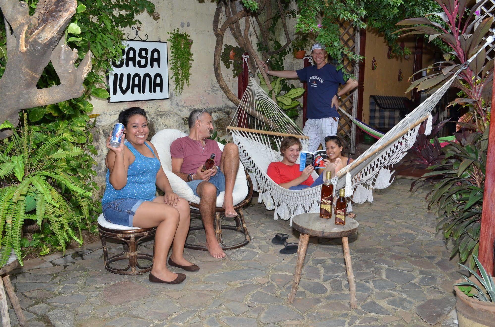Hostal Casa Ivana León Eksteriør bilde